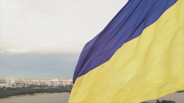 Stock Footage Shows Aerial View National Flag Ukraine Kyiv Resolution — Stok Video