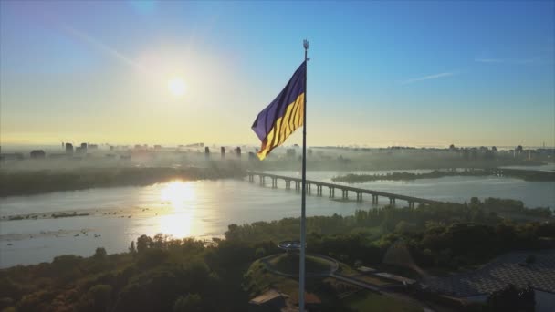 Stock Footage Shows Aerial View National Flag Ukraine Kyiv Resolution — Αρχείο Βίντεο