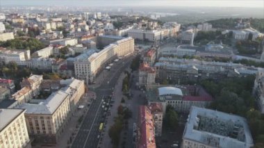 Bu stok görüntüler Ukrayna, Kyiv 'in 8K çözünürlükteki hava görüntüsünü gösteriyor.