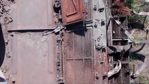 Вертикальному Відеоролику Зображено Вигляд Знищеної Військової Техніки Україні — стокове відео