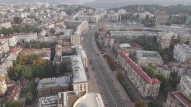 Bu stok görüntüler Ukrayna, Kyiv 'in 8K çözünürlükteki hava görüntüsünü gösteriyor.