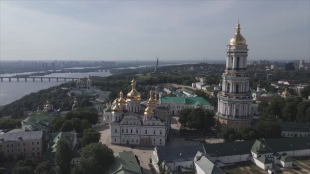 Stock Video Shows Aerial View Historical Symbol Kyiv Ukraine Kyiv — стоковое видео
