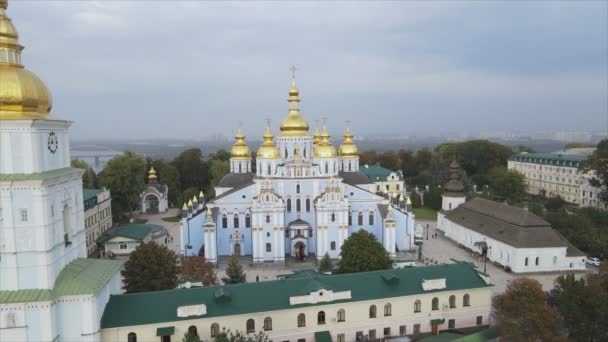 Stock Video Shows Aerial View Michaels Golden Domed Cathedral Kyiv — 图库视频影像