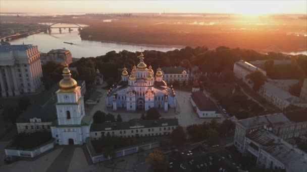 Stock Video Shows Aerial View Michaels Golden Domed Cathedral Kyiv — Αρχείο Βίντεο