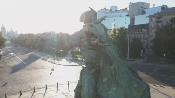 Stock Footage Shows Aerial View Monument Bogdan Khmelnitsky Kyiv Ukraine — Stok video