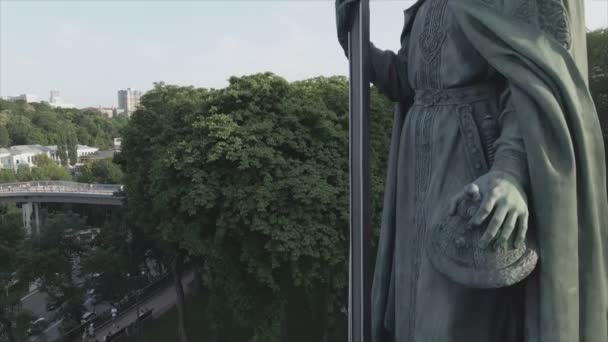 Stock Footage Shows Aerial View Vladimir Great Monument Kyiv Ukraine — Stok video