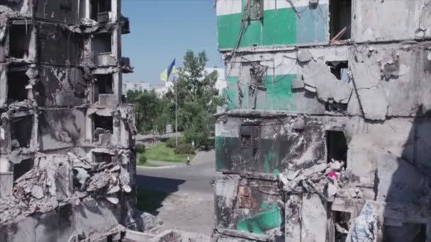 Stock Video Shows Destroyed Residential Building War Ukraine Borodyanka Bucha — Stockvideo