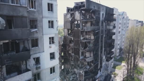 Stock Video Shows Destroyed Residential Building War Ukraine Borodyanka Bucha — Stockvideo