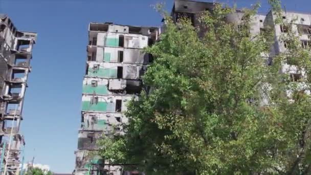 Stock Video Shows Destroyed Residential Building War Ukraine Borodyanka Bucha — Vídeo de stock