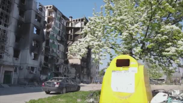 Stock Video Shows Destroyed Residential Building War Ukraine Borodyanka Bucha — Stockvideo