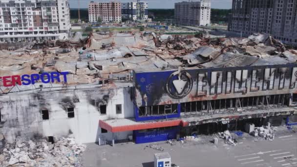 Stock Video Shows Destroyed Building Shopping Center Bucha Ukraine War — Vídeos de Stock