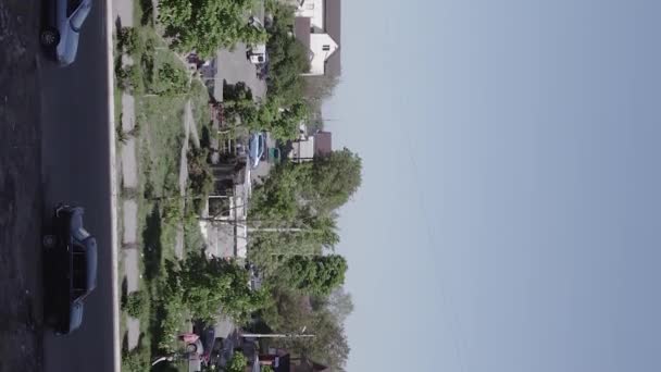 Stock Vertical Video Shows Aftermath War Ukraine Destroyed Residential Building — ストック動画