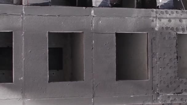 Stock Vertical Video Shows Aftermath War Ukraine Destroyed Residential Building — Vídeo de stock