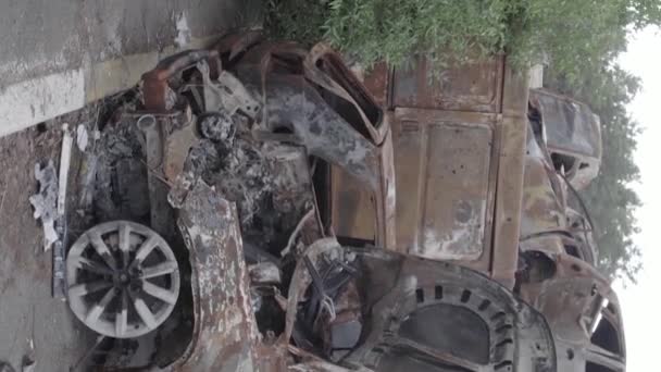 Stock Vertical Video Shows Dump Shot Burned Cars Irpin Bucha — Stok Video