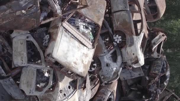 Stock Vertical Video Shows Dump Shot Burned Cars Irpin Bucha — Stok video
