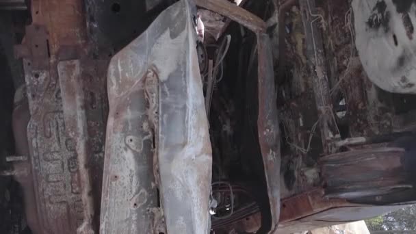 Stock Vertical Video Shows Dump Shot Burned Cars Irpin Bucha — kuvapankkivideo