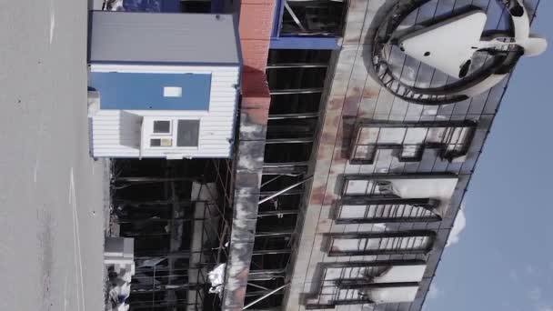 Stock Vertical Video Shows Destroyed Building Shopping Center Bucha War — 图库视频影像