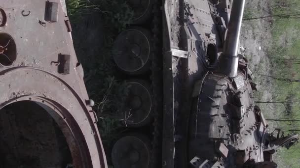 Stock Vertical Video Shows Aerial View Destroyed Military Equipment Ukraine — Stok video