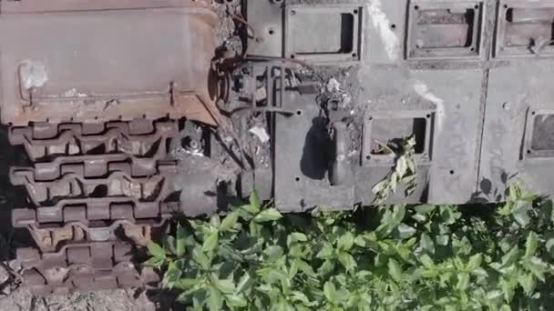 Stock Vertical Video Shows Aerial View Destroyed Military Equipment Ukraine — Vídeo de Stock