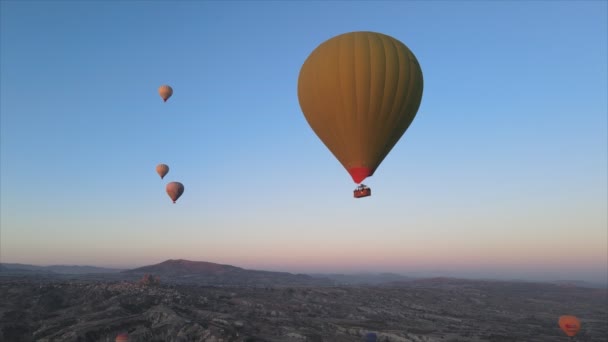 Nagranie Pokazuje Widok Powietrza Balonów Niebie Kapadocji Turcja Rozdzielczości — Wideo stockowe
