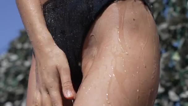 Stock Slow Motion Video Shows Sexy Woman Taking Shower — Stockvideo