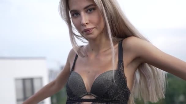 Stock Video Shows Beautiful Woman Sexy Lingerie Slow Motion — Video Stock