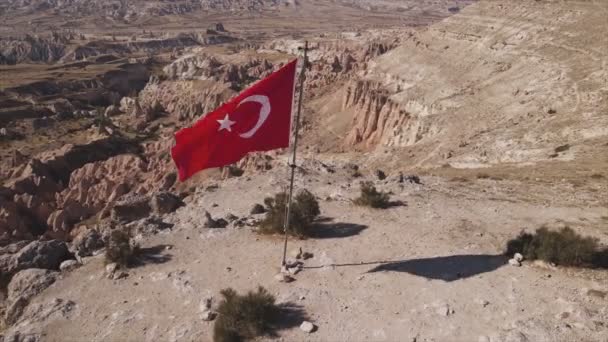 Esta Filmagem Mostra Uma Vista Aérea Bandeira Turquia Topo Uma — Vídeo de Stock