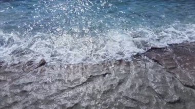Bu stok görüntüler Türkiye kıyısı yakınlarındaki deniz manzarasını 8K çözünürlükte gösteriyor