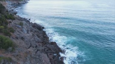 Bu stok görüntüler Türkiye kıyısı yakınlarındaki deniz manzarasını 8K çözünürlükte gösteriyor