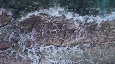 Bu stok görüntüler Türkiye kıyısı yakınlarındaki deniz manzarasını 8K çözünürlükte gösteriyor