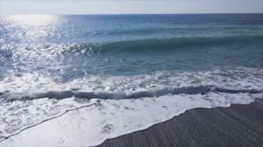 Bu stok görüntüler Türkiye kıyısı yakınlarındaki deniz manzarasını 8K çözünürlükte gösteriyor