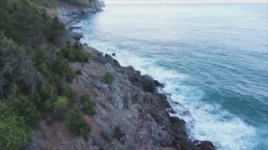 Bu stok görüntüler Türkiye kıyısı yakınlarındaki deniz manzarasını 8K çözünürlükte gösteriyor