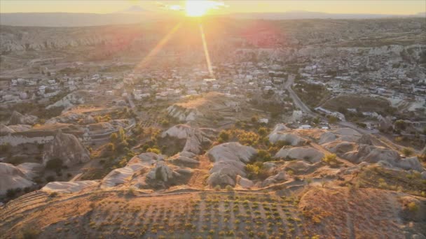 Відео Показує Повітряний Вигляд Сходу Сонця Горемі Каппадокія Туреччина Роздільній — стокове відео