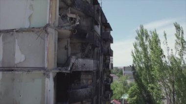 Bu video, Ukrayna 'daki savaşın sonucunu gösteriyor. Borodyanka, Bucha' da 8K çözünürlüklü bir yerleşim yeri.