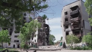 Bu video, Ukrayna 'daki savaşın sonucunu gösteriyor. Borodyanka, Bucha' da 8K çözünürlüklü bir yerleşim yeri.