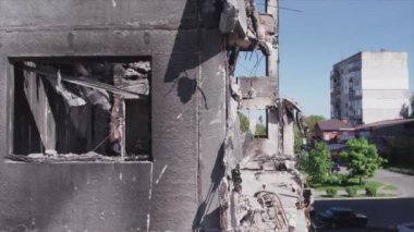 Bu video, Ukrayna 'daki savaşın sonucunu gösteriyor. Borodyanka, Bucha' da 8K çözünürlüklü bir yerleşim yeri.