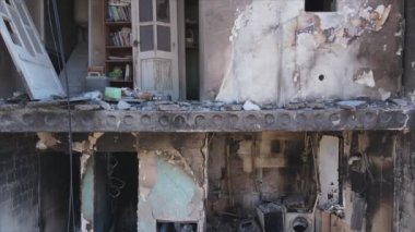 Bu video, Ukrayna 'daki savaşın sonucunu gösteriyor. Borodyanka, Bucha' da 8K çözünürlüklü bir yerleşim yeri.