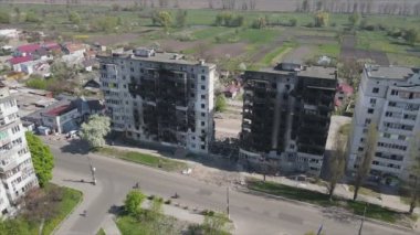 Bu video, Ukrayna 'daki savaşın sonucunu gösteriyor. Borodyanka, Bucha' da 8K çözünürlüklü bir yerleşim yeri.