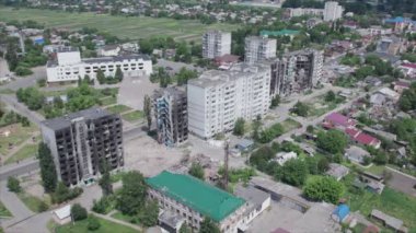 Bu video, Ukrayna 'daki savaşın sonucunu gösteriyor. Borodyanka, Bucha' da 8K çözünürlüklü bir yerleşim yeri.