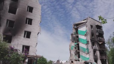 Bu video, Ukrayna 'daki savaşın sonucunu gösteriyor. Borodyanka, Bucha' da 8K çözünürlüklü bir yerleşim yeri.