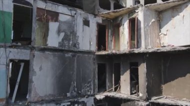 Bu video, Ukrayna 'daki savaşın sonucunu gösteriyor. Borodyanka, Bucha' da 8K çözünürlüklü bir yerleşim yeri.