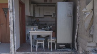 Bu video, Ukrayna 'daki savaşın sonucunu gösteriyor. Borodyanka, Bucha' da 8K çözünürlüklü bir yerleşim yeri.