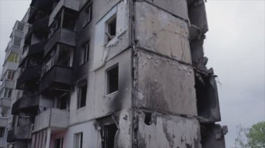 Bu video, Ukrayna 'daki savaşın sonucunu gösteriyor. Borodyanka, Bucha' da 8K çözünürlüklü bir yerleşim yeri.
