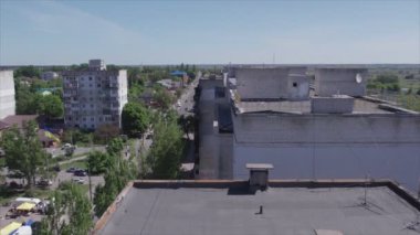 Bu video, Ukrayna 'daki savaşın sonucunu gösteriyor. Borodyanka, Bucha' da 8K çözünürlüklü bir yerleşim yeri.