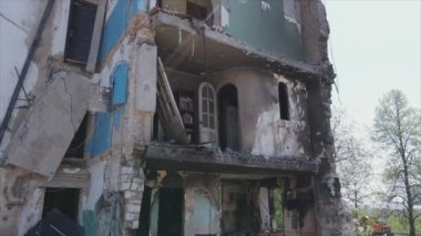 Bu video, Ukrayna 'daki savaşın sonucunu gösteriyor. Borodyanka, Bucha' da 8K çözünürlüklü bir yerleşim yeri.