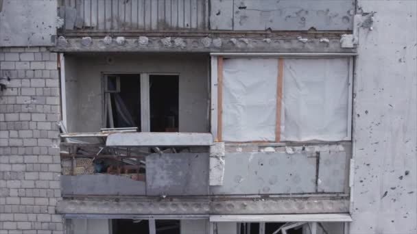 这个库存视频显示了乌克兰战争的后果 一座8K分辨率的Bucha地区Borodyanka被摧毁的住宅建筑 — 图库视频影像