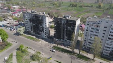 Bu video, Ukrayna 'daki savaşın sonucunu gösteriyor. Borodyanka, Bucha' da 8K çözünürlüklü bir yerleşim yeri.
