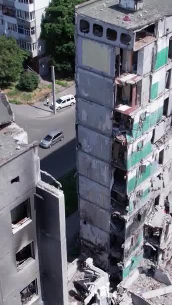 Questo Video Verticale Mostra Edificio Residenziale Distrutto Nel Distretto Borodyanka — Video Stock