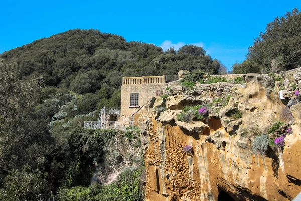 ITALIA - NAPOLI - Scavi archeologici di Cuma — Foto Stock