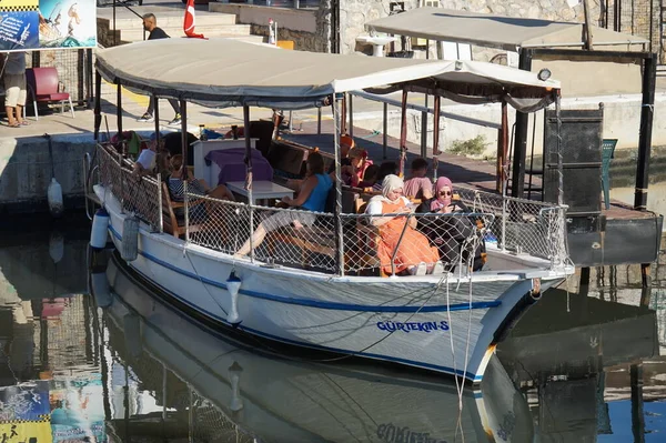 Barche Yacht Passeggiate Pesca Sono Ormeggiati Nel Porto Fethiye — Foto Stock